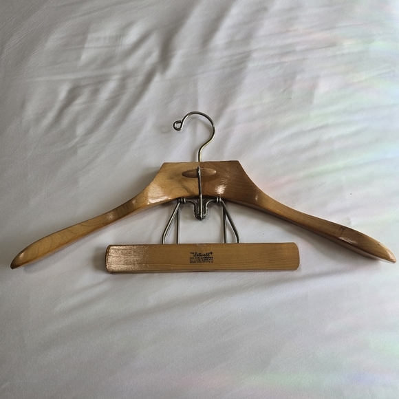 Setwell Vintage Wooden French Collar Deluxe Suit Hanger with Pant Clamp - Picture 8 of 12
